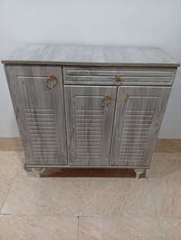 خزانة • جديدة • بلا استخدام