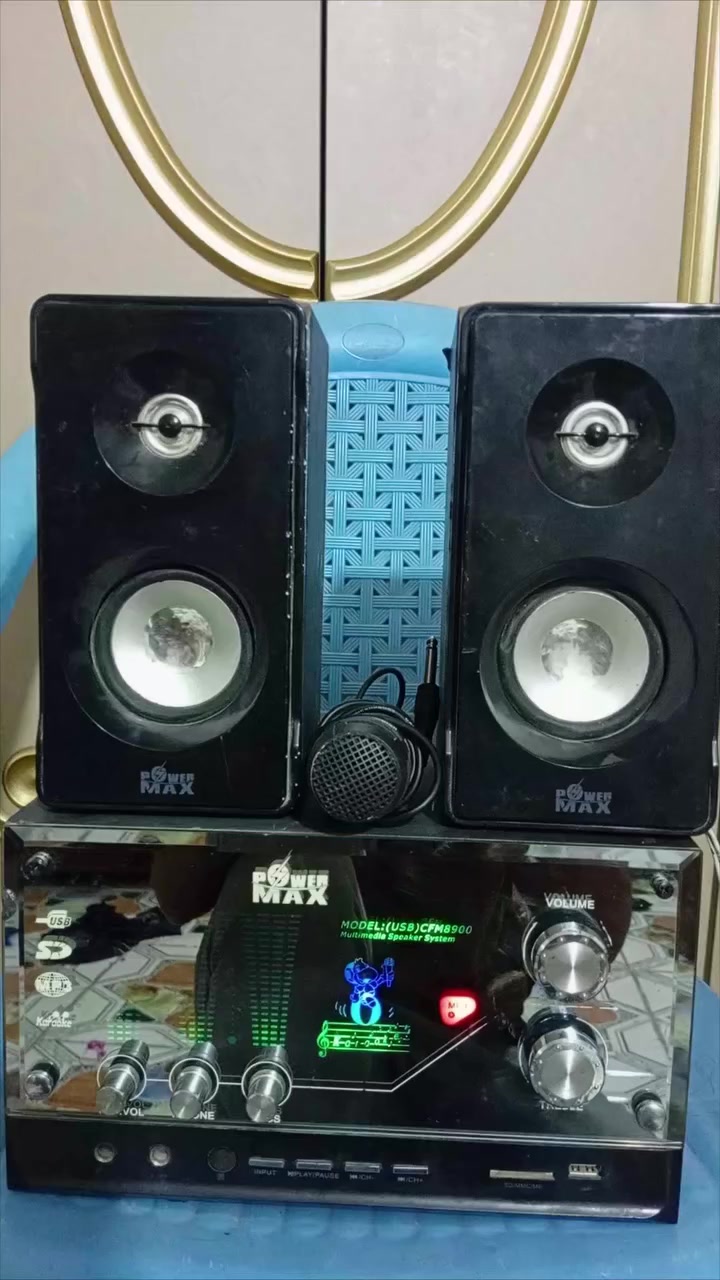 للبيع جهاز MP3 على فحص مع سماعتين ولاقطه السعر ٢٥


**إذا كنت صاحب هذا الإعلان وتريد حذفه لأي سبب، رجاءا أرسل رسالة إلى الدعم الفني**