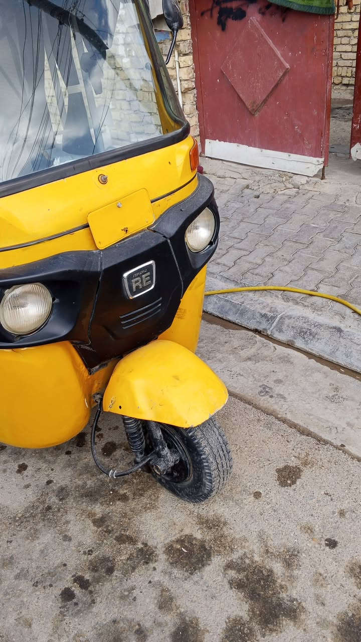 سلام عليكم تكتك للبيع موديل 19شهر 12 سنويه مكاني كوت حي لجهاد سعر خاص تكتك بيه ضربه بالغد وبتكمه رقمي***********
