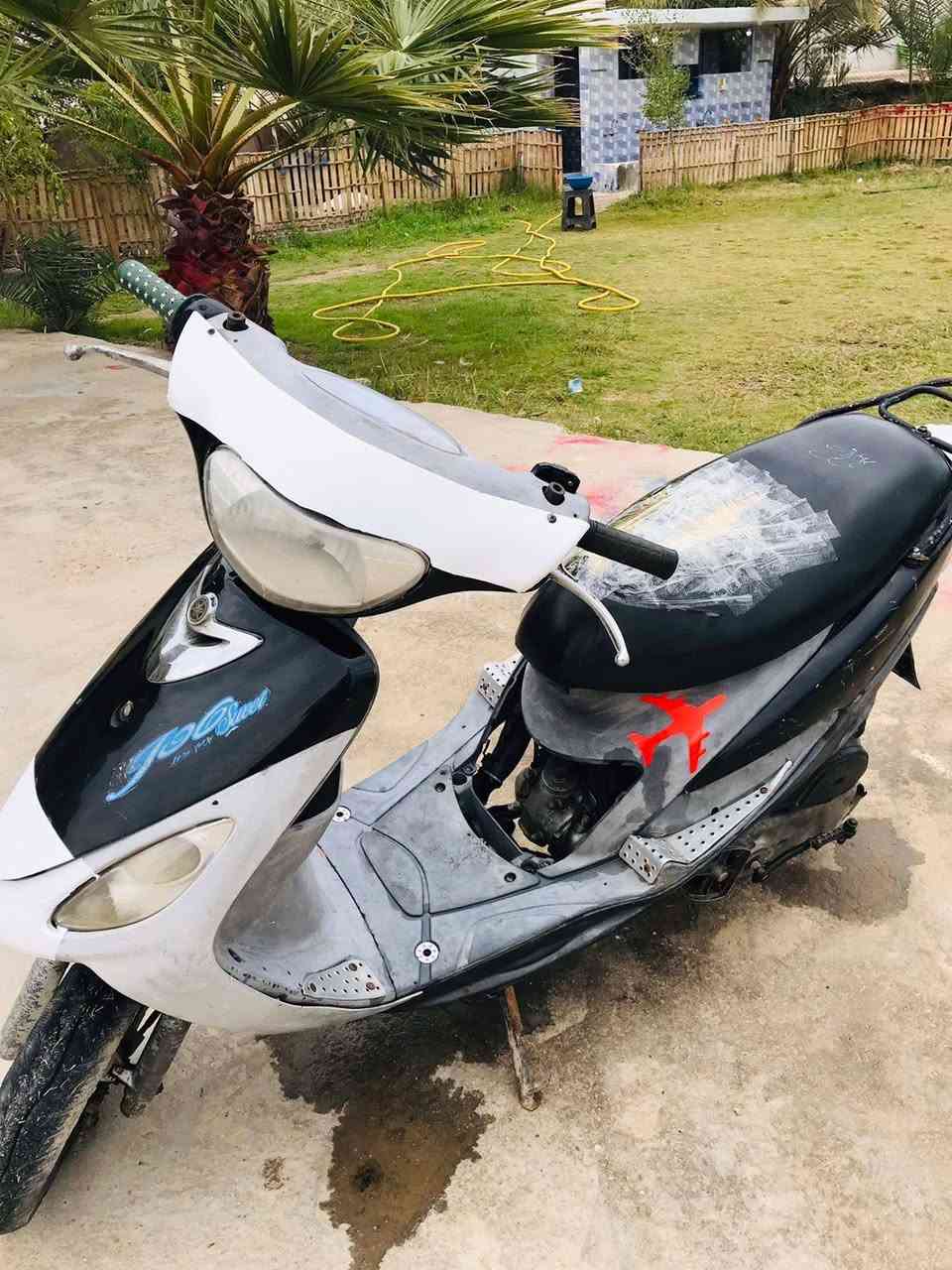 السلام عليكم ماكس منغولي للبيع ختم واحد بلاد مكينه ٤٩ بلاد ما مفتوحه مشي فول كهربائيات كله شغاله سلف اشاير كلوبات عالي ناصي جاهزه مكينه ناعمه ونشطه السعر ٤٥٠ وبيه مجال للشراي رحمه لولديكم الي ما يشتري لا يواعد وما يجي للاستفسار *********** مكاني شارع كربله نجف عمود 250
