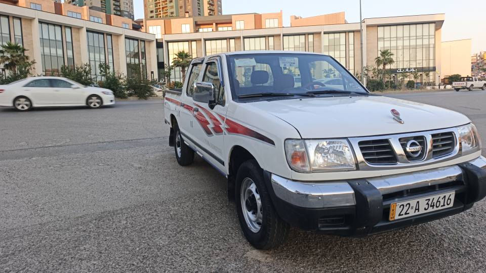 بەناوی خوای گەورە نیسان بۆفرۆشتن مۆدێل 2002فول مواسەفات بەشەرتی گێڕومەکینەوئەکسل بەشەرتی تەحویلوخرامەوبەناوکردن سەیارەکە بێبۆیاخە بێلێدرانە  بەس مەگەر کارتوپەمپی هەیە  تەبریدوپاوەر ناوسور جام کارەبا ئەیبیئێس دەبڵ گێچ  سەیارەکە ماڵی دۆستە  ***********لەسلێیمانیم السليمانية, العراق
