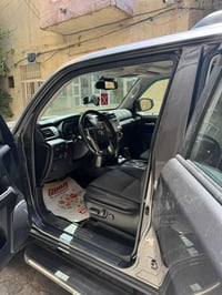 وبركاته 4RUNNER(SR5)PRIMMUMLIMMETED 2023 فول مواصفات فور ويل رقم بغداد...