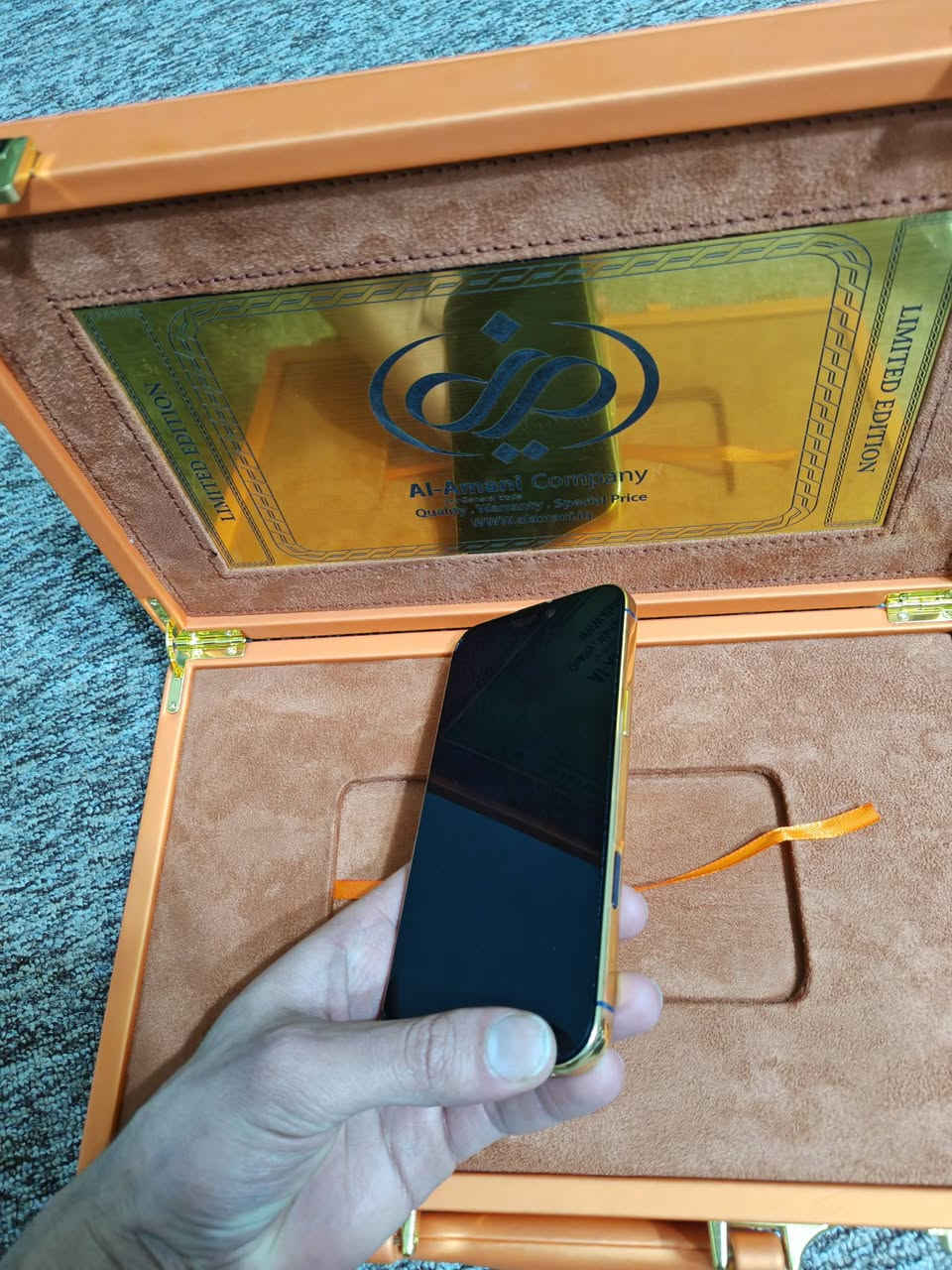 I PHONE 17 pro max
طلاء ذهب استعمال 10 ايام فقط
بطاريه  ١٠٠

***********
***********
ذاكره ٢٥٦
