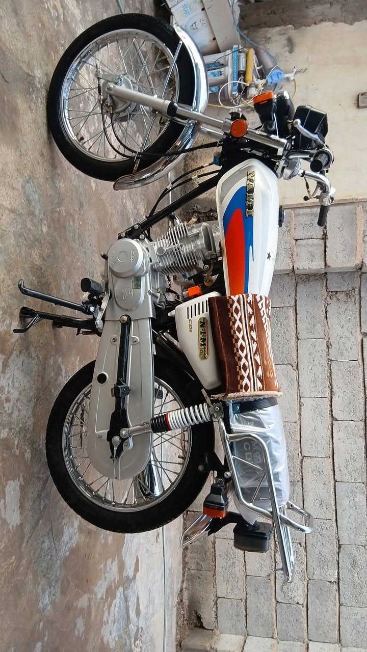 سلام عليكم شباب دراجة نامة امتياز 3 حروف باب الأول موديل 2025  دراجة بلادية مكان ديالى بعقوبة بهرز سعر 675 وبي مجال حك تلحيضات فقط للتواصل ***********  موشراي لتعبني جوة ٦٢٥ لتخابرر
