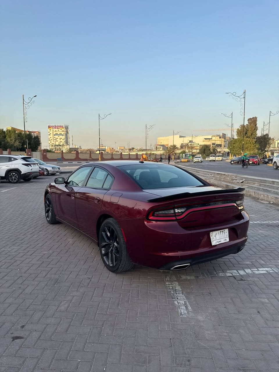 جارجر موديل 2022لون كرزي  SXT بلاك توب  بدون صبغ  بالبدي حادث فقط بادر والدعاميات مصبوغه صور الحادث مرفقه بالمنشور السياره بدون نقص وجاهزه مكاني كربلاء المقدسة  السعر 245.  
***********
