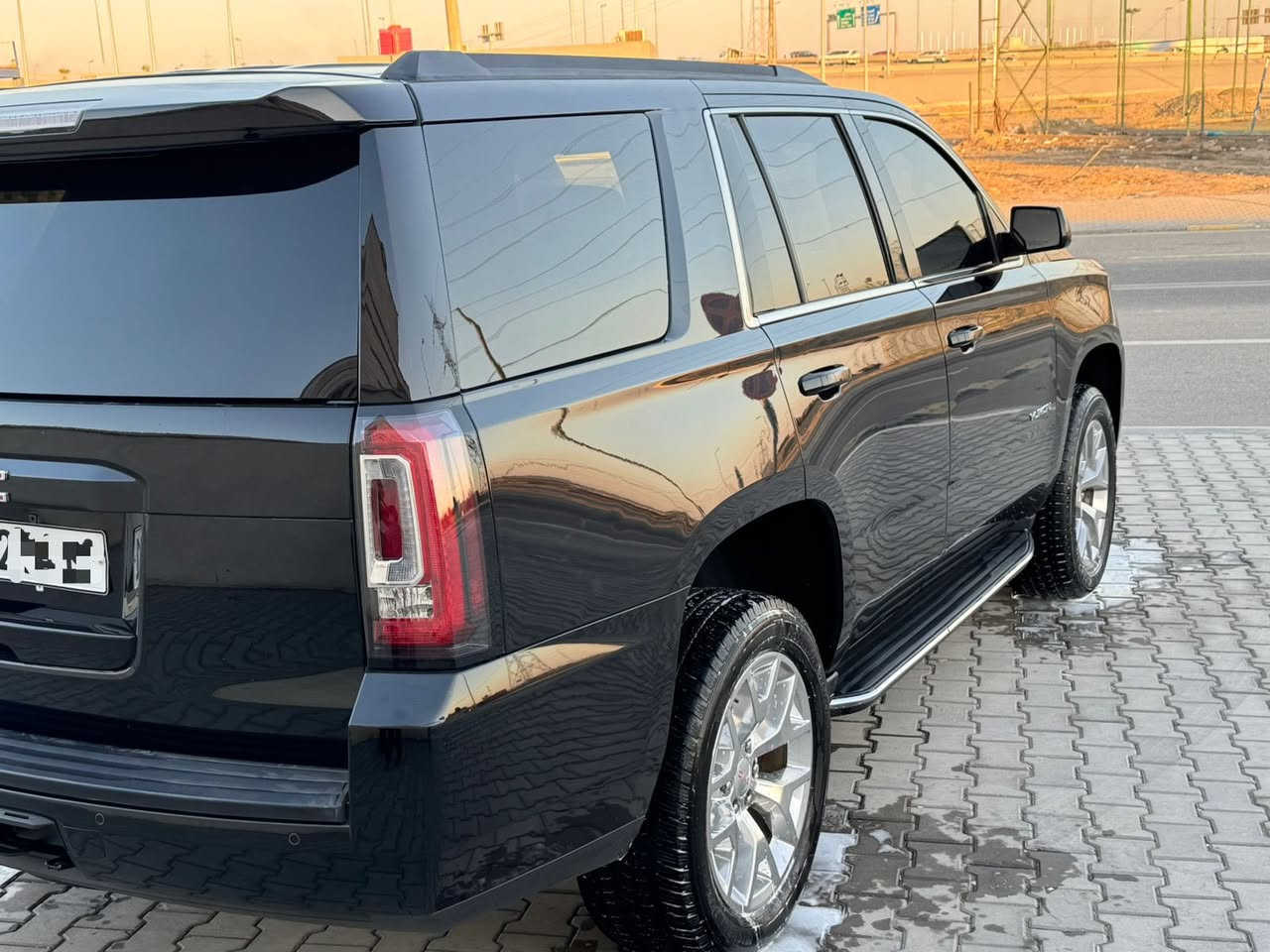 ادوات ادوات ادوات ادوات 
جمسي بتره لون اسود دخول جديد 
مديل (2017) مكفوله من الكص والفتح 
والسرقاء والعشائر.  سياره بل كرتون قطعه وحده صبغ. فول موصفات عده الفتحه 
المكان البصره 
السعر. (180
***********
