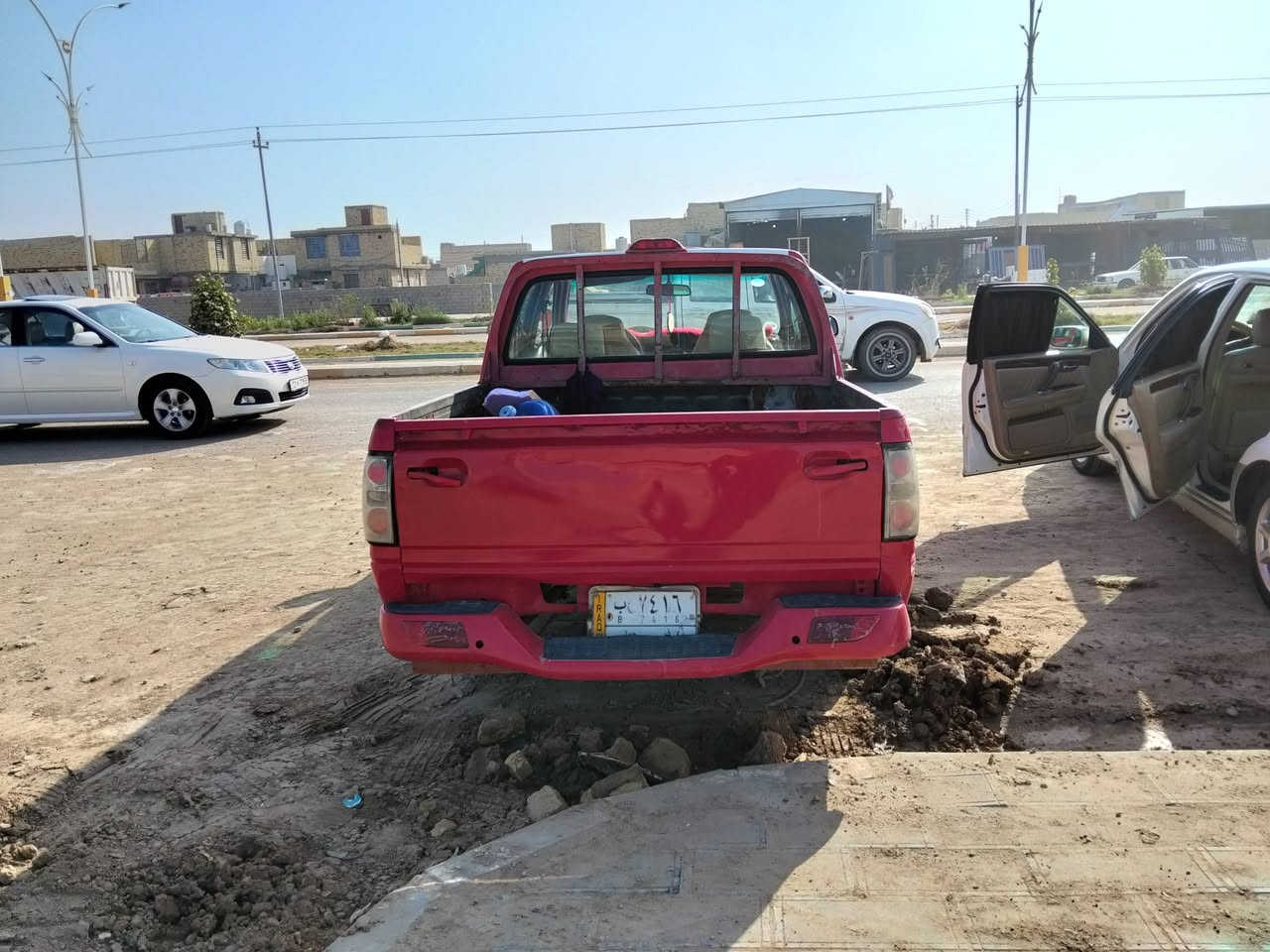 سياره فتون2012 الجناي او المشتري  يصتل على الرقم التالي او المراسلة عبر الواتساب***********
