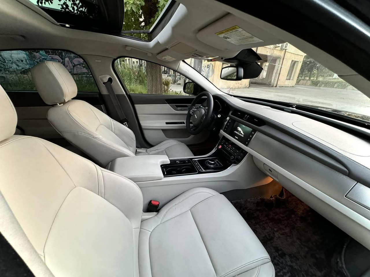 سلام عليكم جاکوار مدیل ۲۰۱۷ اعلى فئه ۱/۱
XF

رقم معوقين مميز نجف صاحبه موجود ولد شاب يتعهد بلوكاله
 بقاله٣ اشهر وتتحول طبيعي
تحويل
بيع فقط
بيهة أماكن صبغ بس الباب عكس السايق

ماشيه 64

السياره نقصها فقط لايت وجوه لايت وانزل من سعرها حتى تخلون جدد 
الموصفات
حدادية جديدة
بانوراما
مابيها نواقص
صندوق كهرباء

کشنات حار + بار

كشنات جلد

كير ماوس

سايد بريك بصمه

ع وضعيات قياده

جام وتو

ماسحه وتو

زراك لايت

لایت زنون

دهن وكاله

مي وكاله

بك لايت لد

الدهن يمشيك سنه كامله

حساس امامي خلفي

تخم تایر جدید

ستيرن تتفئه

ادامه کامله مسويه

تبريد قطعتين

جام وتو

نقطة عميه

ابواب شفط

كامره خلفي

تبديل كلشي جديد

كشنات كهرباء

فوال تحكم ستيرن
وضيعه  سبورت

وبعد بيها هواي موصفات

تفاصيل اتصل ع الرقم

مكان السيارة نجف 

***********
