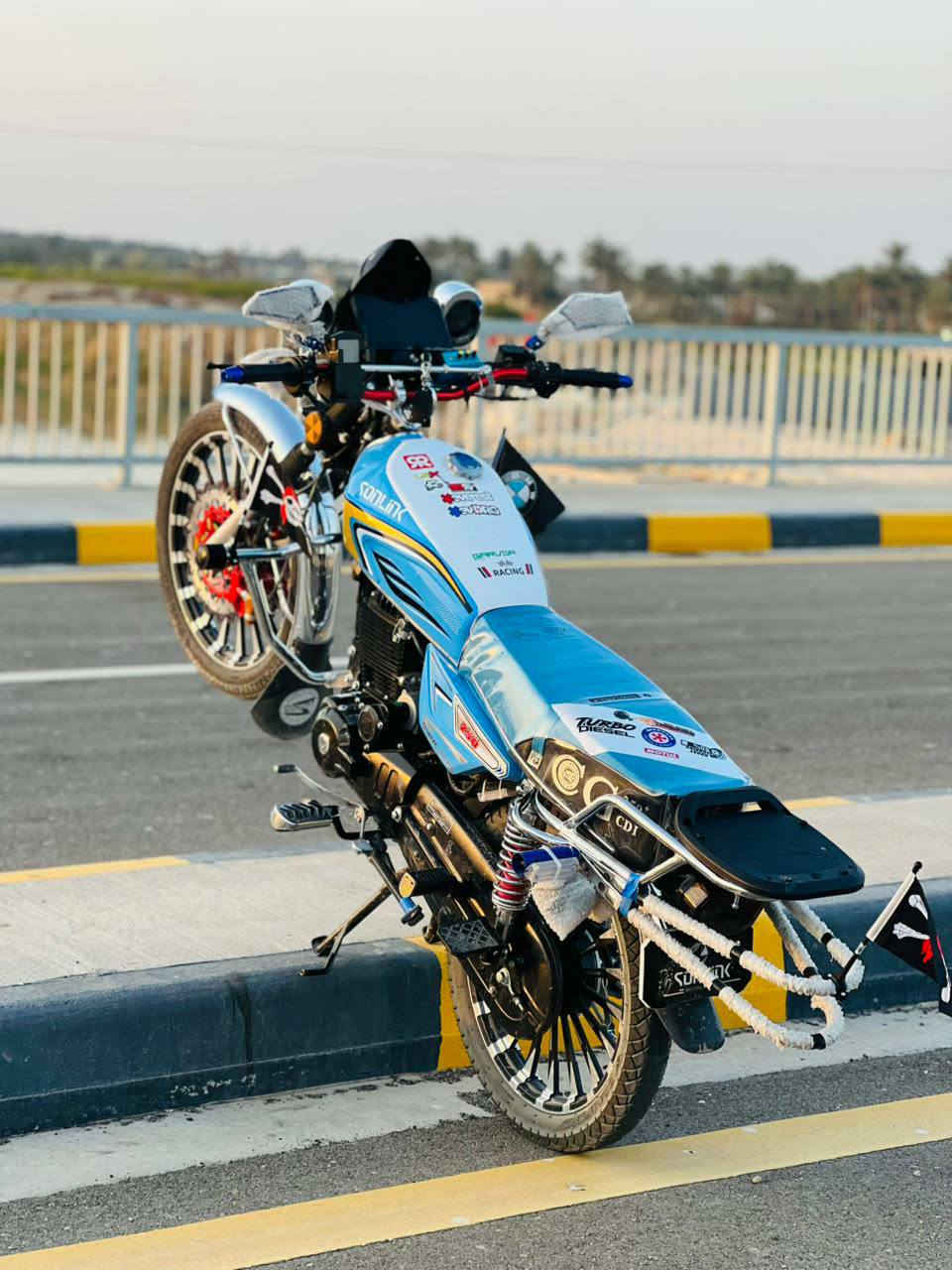 السَلآْم عَلْيُكّمٌ وٍرٍحَمُةّ الله وٍبُرٍكآتُه

                        دراجه_ايرانية_موديل 2025
مكينه 250cc
صارله اقل من شهر مشدوده 
 
✿لون سمائي」─❮✿  

✿❯────「5_گير」────❮✿

✿❯──「صالنصه_جعره _」──❮✿

✿❯──「محرك_ممفتوح」──❮✿

✿❯─「ورقه_وصل_الشراء」─❮✿

✿❯─「موقعي_انبار_ الفلوجه 」─❮✿
     

✿❯─「بصمات_2شغاله_السعر مليون و300وبيه مجال _قليل」
               رجاءً_مو_شراي_ل_تجي_💞

‭***********
