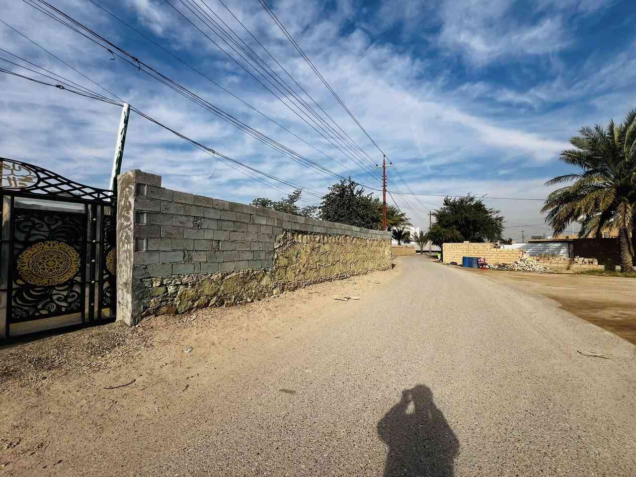 🟠 ارض سكنيه للبيع🟠  

📍موقع العقار : الرمادي _ زنكورة المفرق

🟠 موقع مميز 

🟠ارض كلش قريبه من المفرق ولاسواق ومدارس 

🟠الارض وجه على شارع 8 متر تبليط

🟠 المساحة (240 متر )

🟠الوجه (12 متر ) والنزال (20 متر)

🟠الارض مسيجه بالكامل ومزروعة كافه اشجار الفواكه 
 
🟠الارض تصلح للسكن او حديقه 

🟠 تتوفر فيها خدمات ماء وكهرباء وبلديه

🟠 للمعرفة السعر فقط ارسال المعلومات على الواتساب او على الخاص او الاتصال على هواتف المكتب 

🔶 اذا عندك عقار تريد تعرضه للبيع او تريد تشتري عقار🔶
__________________________________
* متابعة الصفحه يصلك كل ما هو جديد *

 ✅للأستفسار الاتصال على الارقام التالية :

📞***********
📞*********** 

🏛️موقع المكتب على الخريطة ⏬️

‏https://maps.app.goo.gl/uaqG7ir7EbX2DQkBA

🏛️موقع المكتب ⏬️⏬️

أو زيارة موقعنا :  الرمادي_ ناحية اليرموك (زنكوره سابقاً)_ المفرق  /مقابل جامع هادي البشير (البمرعي)

#مكتب_عقارات_زنكورة 🕹️
#ناحية_اليرموك_زنكوره_سابقاً 
#عقارات_ناحية_اليرموك
