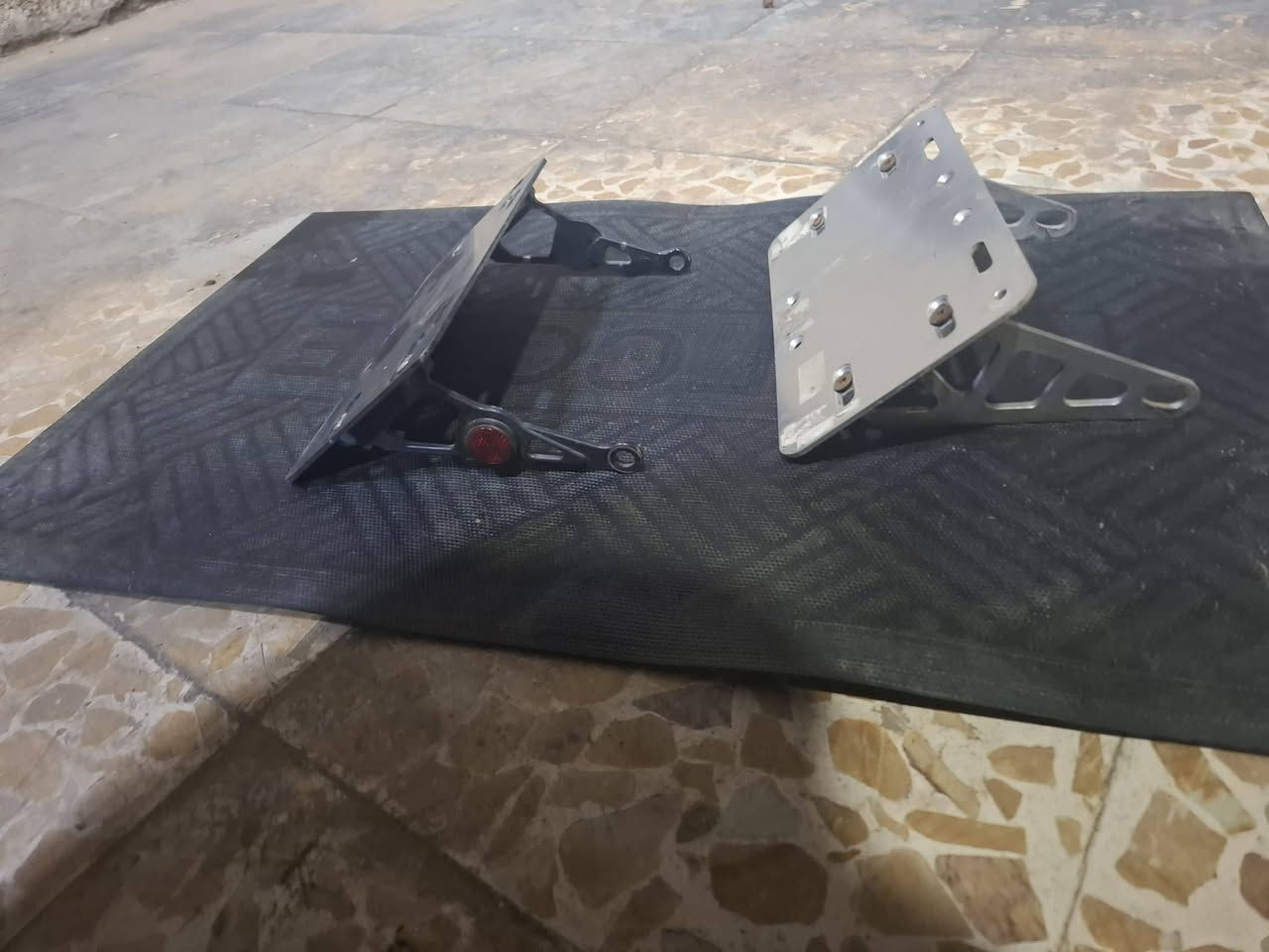 قواعد رقم مال رمبة نضاف للبيع


**إذا كنت صاحب هذا الإعلان وتريد حذفه لأي سبب، رجاءا أرسل رسالة إلى الدعم الفني**