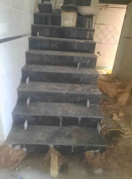 السلام عليكم  خلفه سراميك وكاشي ومرمر وكل انواع السيراميك والبوليسلين خلفه مصر ***********
