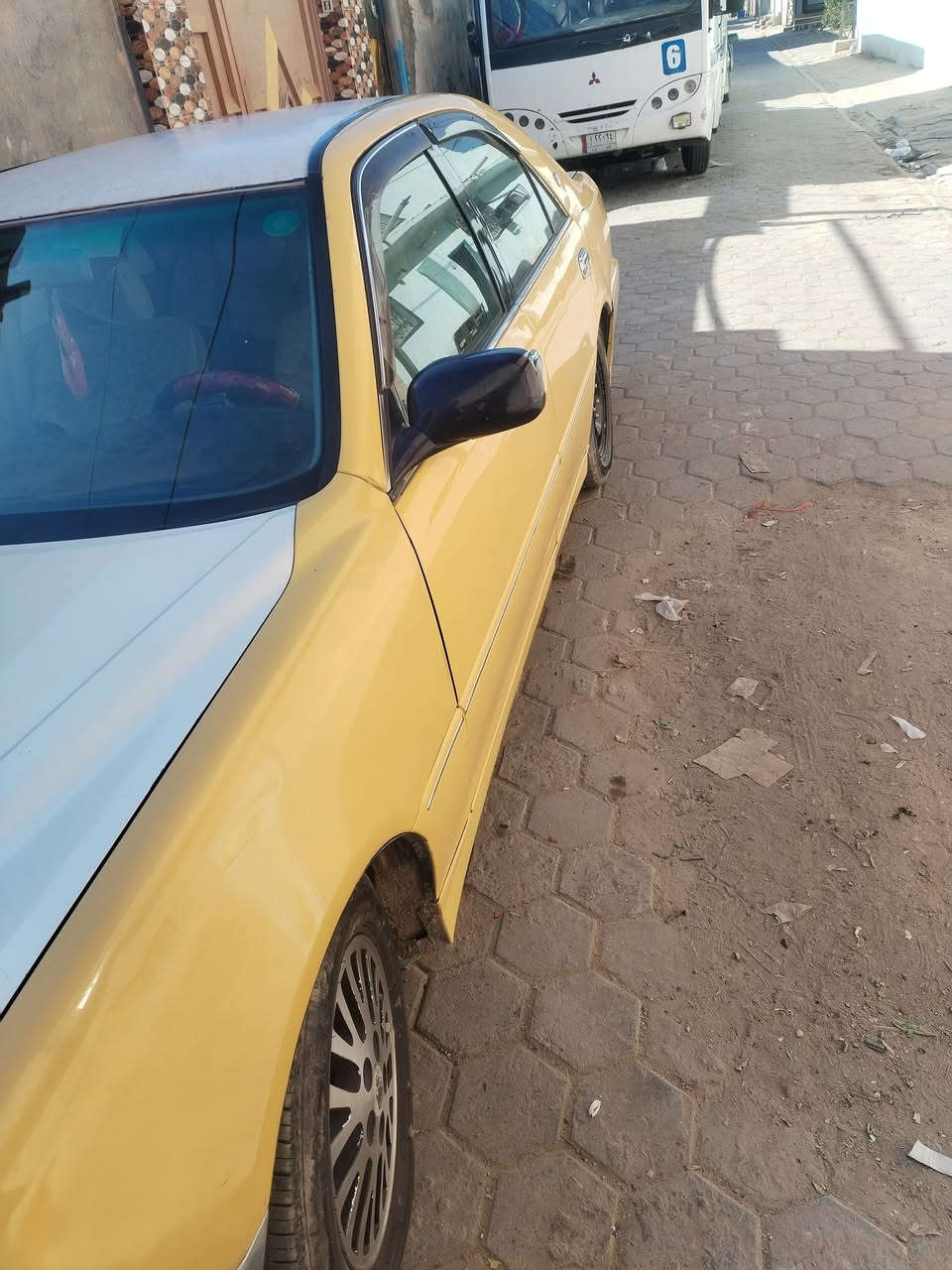 السلام عليكم ملكة للبيع ديفورالچبير شاصي75 تحكمات المالك بلنجف فقط وكاله السعر 75 مصفره غرامات وهيئه السياره كلش حلوه الرقم التليفون ***********
