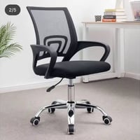 ميز مكتب جديد  + كرسي دوار جديد  سعرهن 150 الف  ‏‪ 078732152947