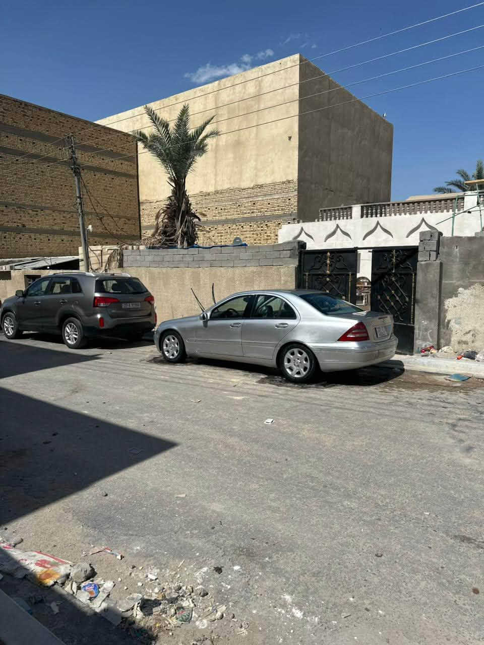 مرسيدس مديل 2000 مصبغه عام سنويه وهزه جديده ***********

