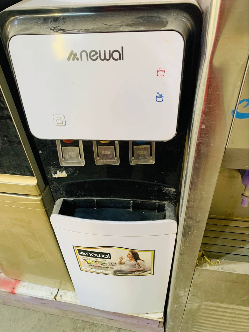 غسالات سعر وحده 70
برادات سعر واحد 60
ثلاجات سعر وحده 100
حله باب المشهد مقابل مستشفى الولاده 
*********** حلة, بابل
