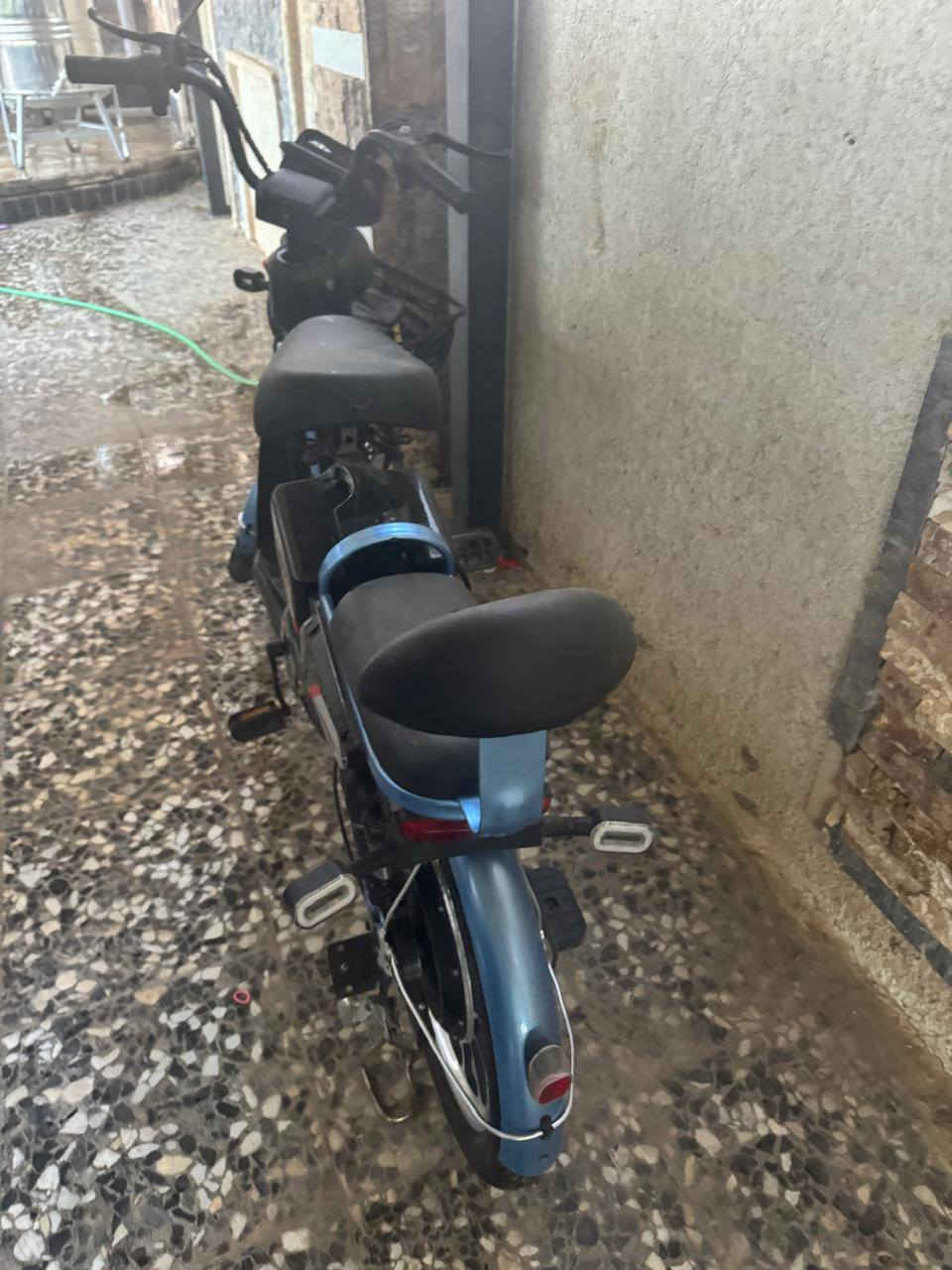 السلام عليكم دراجه شحن فقط بس بطاريات تبديل جانت مضمومه
السعر 350 بي مجال


**إذا كنت صاحب هذا الإعلان وتريد حذفه لأي سبب، رجاءا أرسل رسالة إلى الدعم الفني**