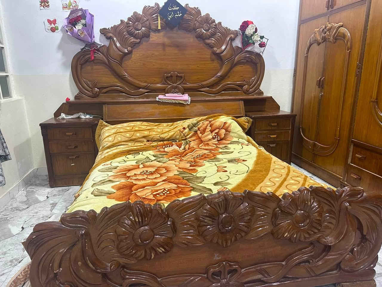 السلام عليكم
غرفة نوم للبيع 
خشب صاج عراقي 
نضيفه وبسعر مناسب 
للاستفسار والتواصل عبر الرقم ***********
