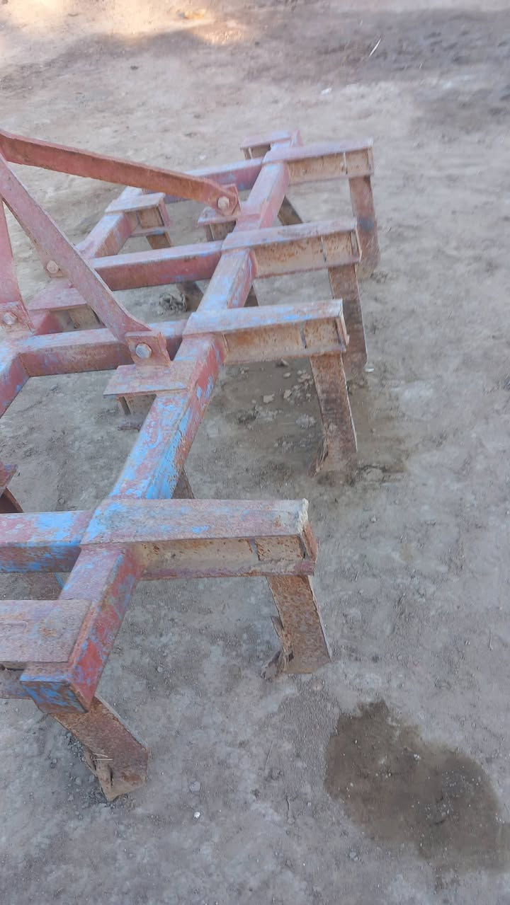 يالله خوان سلام عليكم بلاروس نظيف لبيع معه لمعدات لبيع رقم ***********   ،،***********٥ وسنويه  كير اكسن محرك كفاله عامه  تايرات نظاف  مكينه خير من الله كهربايات  مكينه   شد وكرب  ليريد نظيف يتصل وتساب خاص  عله لخط  لمكان لناصريه لصلاح
