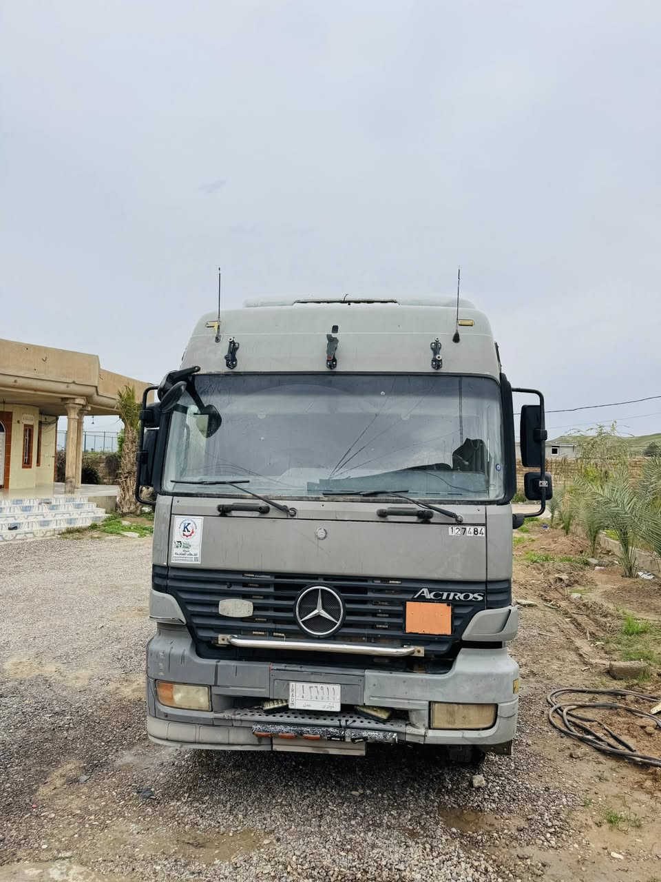 سلام عليكم اكتروز للبيع.
.
موديل 2001.   للاستسفار  (***********)
