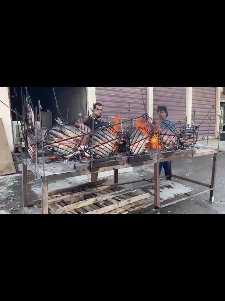 متوفر توصيل
حيدوري لاسماك جربنا متخسر 
عرض خاص شكو واحد يريد يشوي سمج للامام الحسين مجاني 
***********
