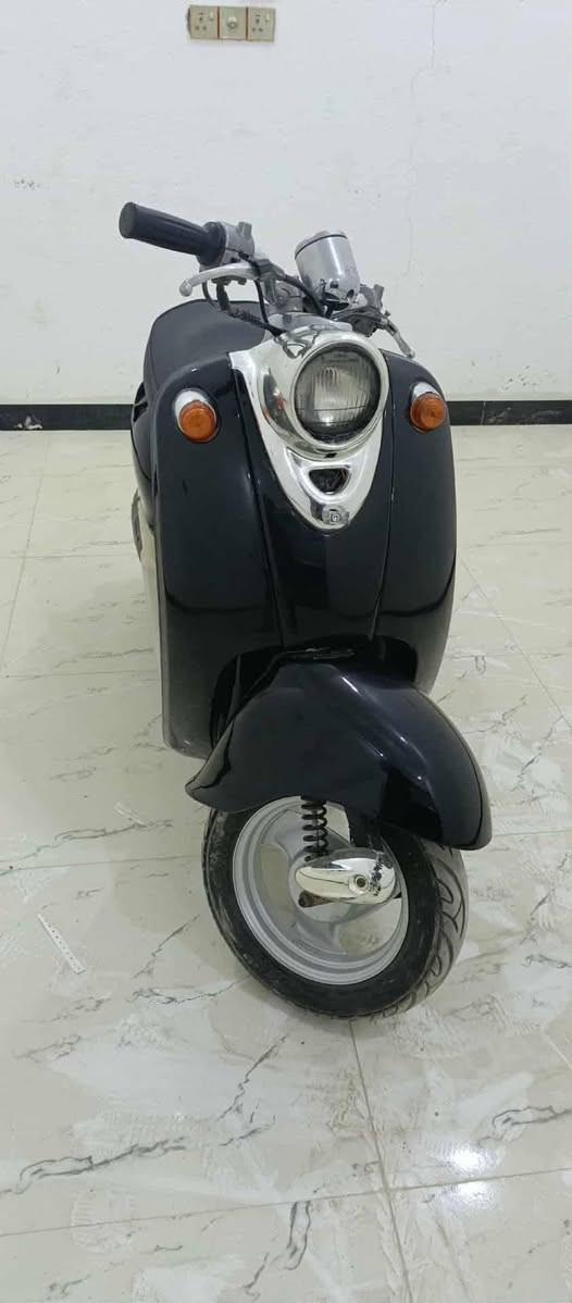 دراجه شغاله من الطول للطول عوزه نواقص بسيطه  
مكاني سوك الشيوخ  ***********
