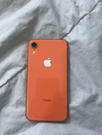 آيفون XR • ٦٤ • شاشة مكسورة
