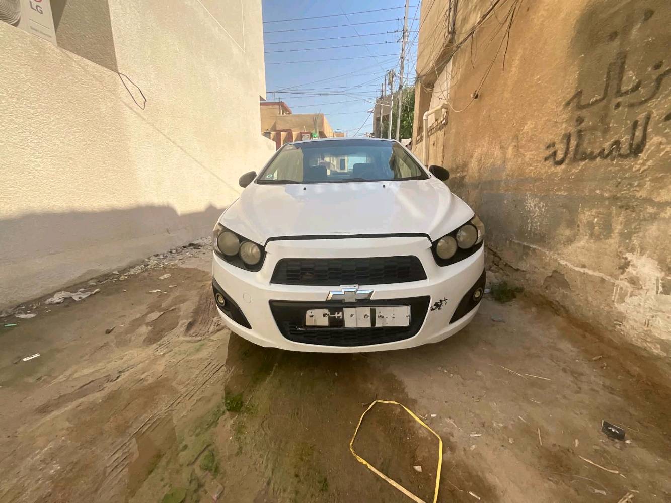 🚗 للجادين فقط – شفروليه سونيك 2012 وارد خليجي 🚗

إذا تبحث عن سيارة اقتصادية، نظيفة، وسعرها مناسب، فهذه فرصة تستحق المعاينة.

✅ المواصفات:

- شفروليه سونيك موديل 2012 – وارد خليجي.
- مكينة وكير مكفولات.
- بدون صبغ، فقط بارد كما هو موضح بالصور.
- السنوية جديدة وباسمي.
- التحويل مباشر ثاني يوم.
- رقم بغداد – مشروع وطني – الهزة جديدة.
- السيارة كاملة ولا يوجد أي نقص.
- صدر الأمامية (الحديد) تم شده قبل أسبوع.
- صدر الخلفية جديد وتم تبديله.
- تخم تايرات جديد.
- بطارية جديدة تم تبديلها قبل يومين.

🔧 الملاحظات بكل أمانة وشفافية:

- تحتاج فقط كمبريسر.
- يوجد صوت رواجز عند أول تشغيل فقط، وبعدها يختفي.
- دهن المحرك مبدل قبل يومين.

السيارة معروضة بكل مصداقية، ولا أخفي أي ملاحظة عن المشتري. افحصها بأي مكان، وجيب ميكانيكي تثق به، وإذا عجبتك توكل على الله.

📍 الموقع: بغداد – حي الجهاد.
📞 للاتصال: ***********
💰 السعر: 63 قابل للتفاوض للمشتري الجاد وبعد المعاينة فقط.

رجاءً اقرأ الإعلان كامل قبل الاتصال، والاتصال للجادين فقط.