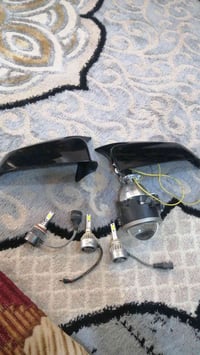 غراض سياره الزنون شغالات ابيض ب10 العدسه اصلي ب10 واقيات مرايه 5 07813...