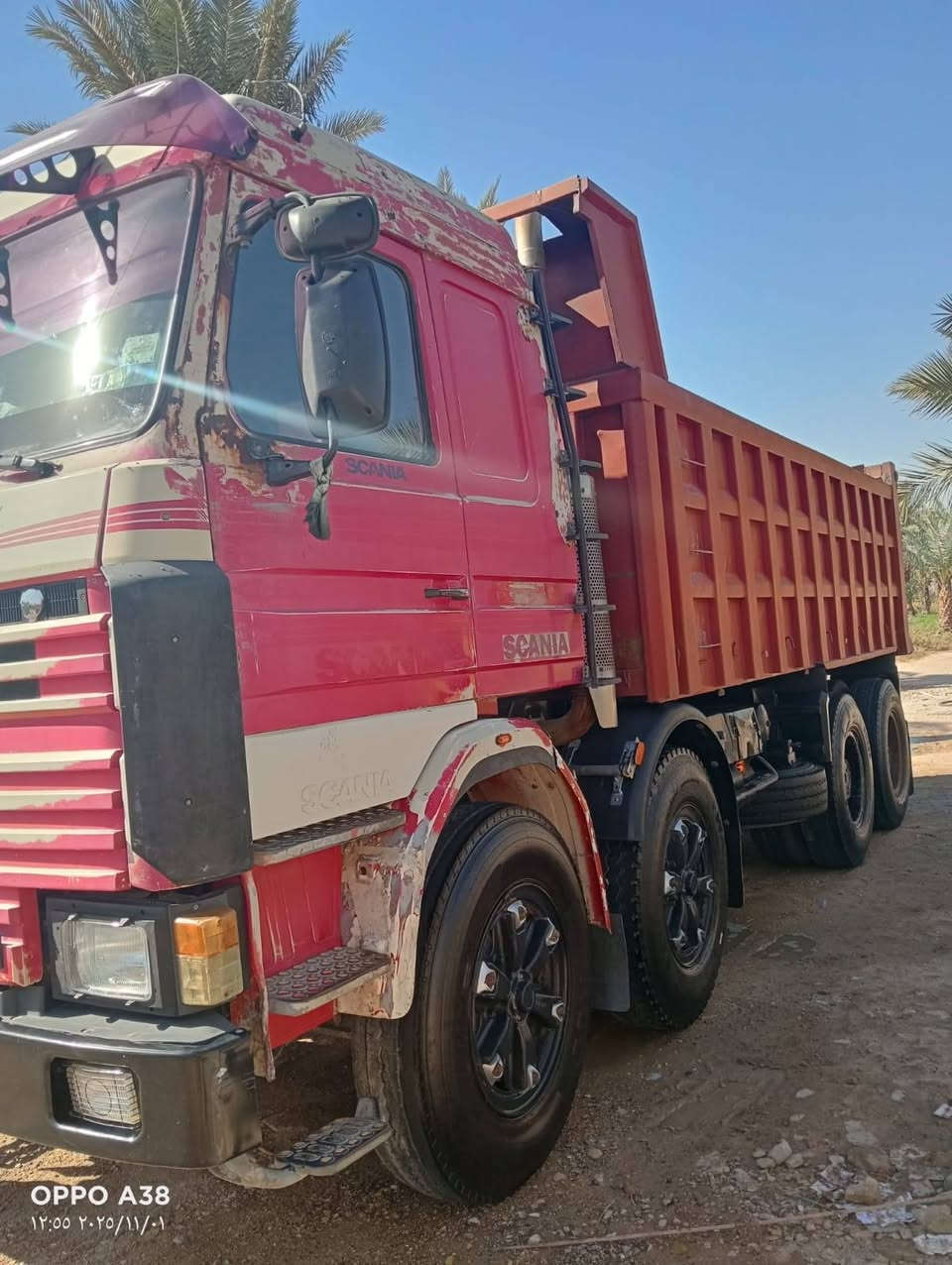 السلام عليكم للبيع سكانيا مديل 93 مكينه 143 كهربائي كير 900 مكفول كفاله عامه للاستفسار ***********/***********
