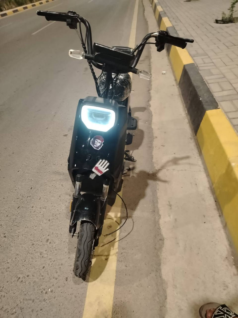 ماطور شحن للبيع شرط شغال التايرات جديد والباتريات جديد سعر 200 وبيه مجال مكاني موصل
***********
***********
