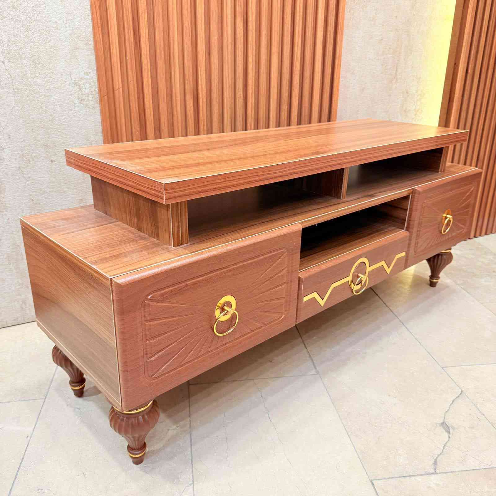 ميز بلازما 120 سم 
ارتفاع 50 سم 
عمق 35 سم 
السعر 95 الف
توصيل بغداد مجاني 
اطراف 5


**إذا كنت صاحب هذا الإعلان وتريد حذفه لأي سبب، رجاءا أرسل رسالة إلى الدعم الفني**