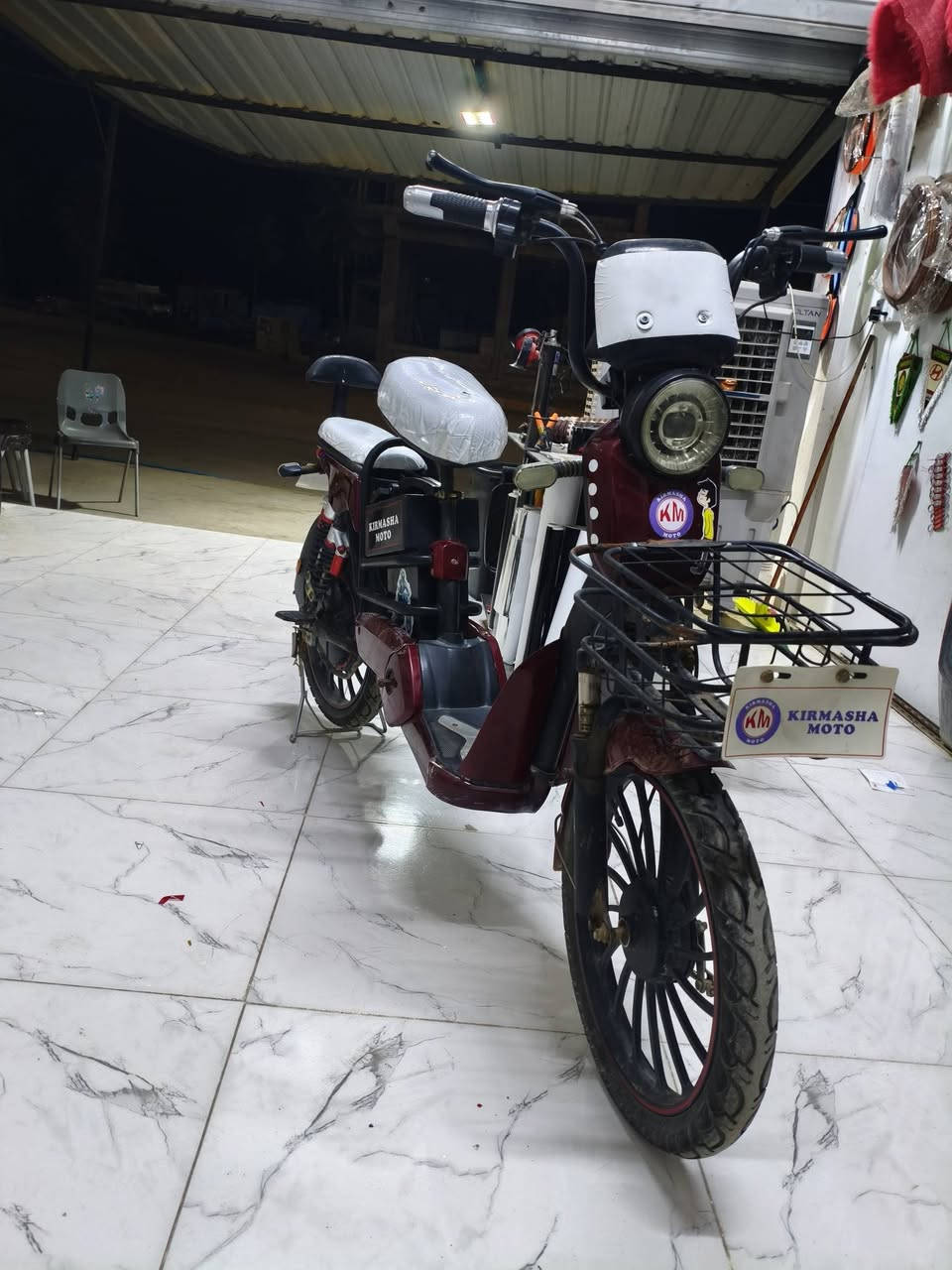 بايسكل ابو الشحن للبيع قفل ب 300,000 والضرر هذا جو السكون ***********
