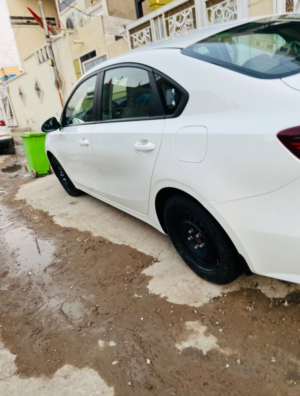 السلام عليكم سيارة للبيع نوع سيراتو خليجي محرك 2000دوش مكفولة كفالة عامة موديل 2024 بدون فتحة عارضها 180  الأتصال على الرقم ***********
