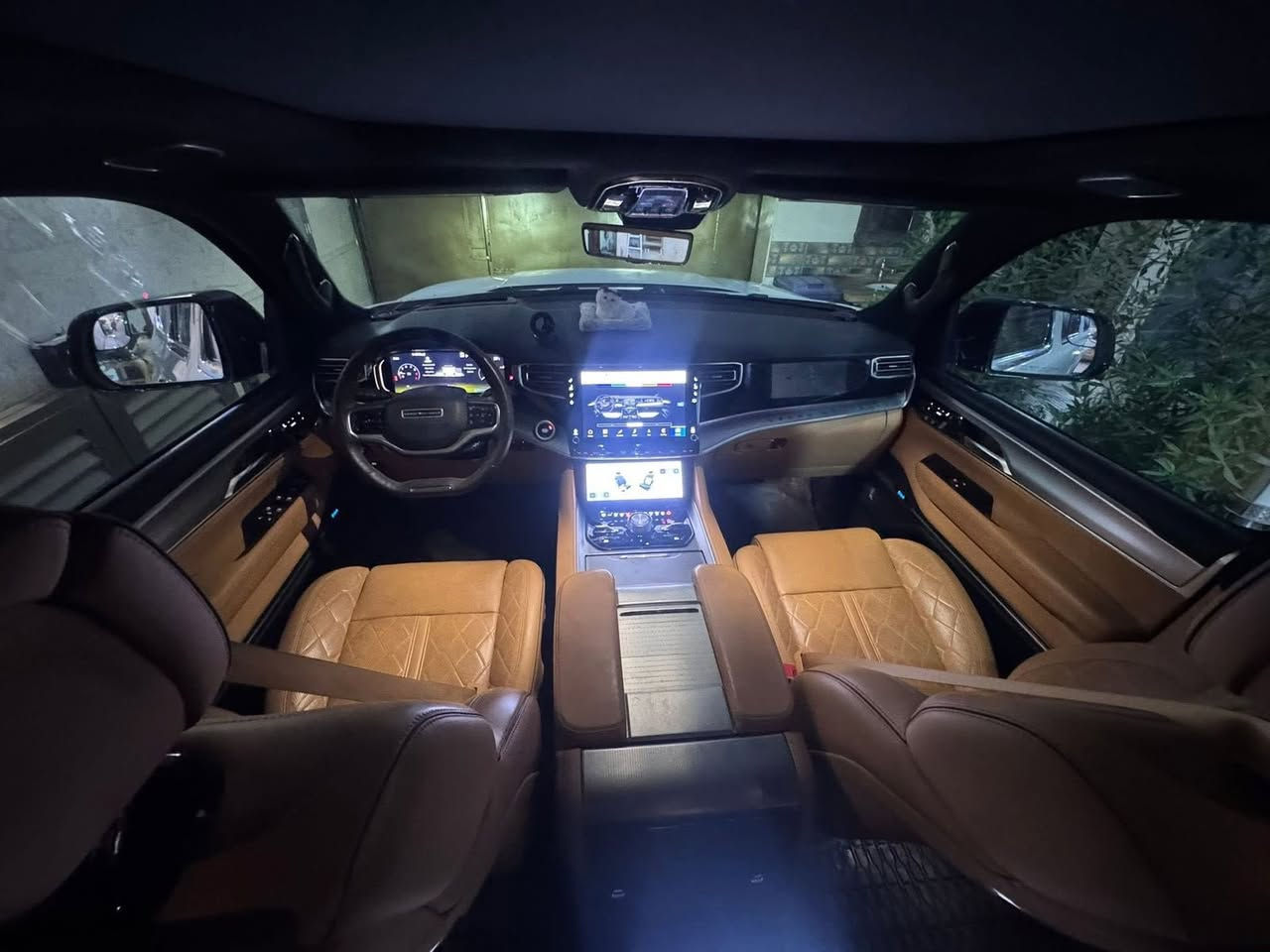 جيب كراند واكنير L  موديل 2023
سيرس 3فول فول مواصفات 

موديل 2023

رقم بغداد ابأسمي

تحويل ثاني يوم

عداد المسافة : mi30 الف

المواصفات فول

رادارات اماميه وجانبيه

بانوراما 3 فتحات

نضام سبورت - ستنو - نورمل - اوتو

مكينهV6  

3000 توين تيربو

جكات جوبلس بكل وضعيات القياده

دوسات كهرباء مع الترحيب

انارة ترحيب بنوع السياره 

7راكب داخل اسود وشاشة تحكم VIP وصاج جوزي

قياده ذاتيه

شاشه قاصه قلاب 

كراسي مساج مع تدفئة وتبريد

زراك ماي كامره امامي وخلفي 

كامرات 360

سكليترات كهربائي صعود ونزول

شغيل عن بعد شاشه كبيره

جنطه كهربائية شفط

حساسات امامي خلفي

5 قطع تبريد

نضام الاتو بارك

نضام تشغيل المحرك الذاتي

سستم صوت 16 سماعه  + دمام خلفي ناقل حركه 8 سرعات

لايتات زينون + كشافات زينون

مع سبير لك وكامل العده 

صبغ جاملغ خلفي فقط 

بنيد وجاملغ BDR 

صور الحادث مرفقه بالكامل 

رقم بغداد بسمي

 معروضه بسعر مناسب 

اتصال على الرقم ***********
