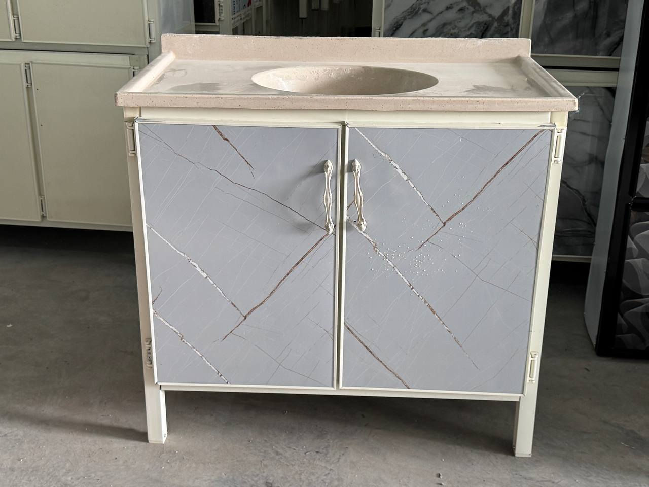 سنك قياس متر  المغسله مرمر 
 السعر 125 الف 💙💙

يتوفر لدينا خدمه توصيل لجميع المحافظات العراق 🤎🤎

كاونترات المنيوم  💜💜


**إذا كنت صاحب هذا الإعلان وتريد حذفه لأي سبب، رجاءا أرسل رسالة إلى الدعم الفني**