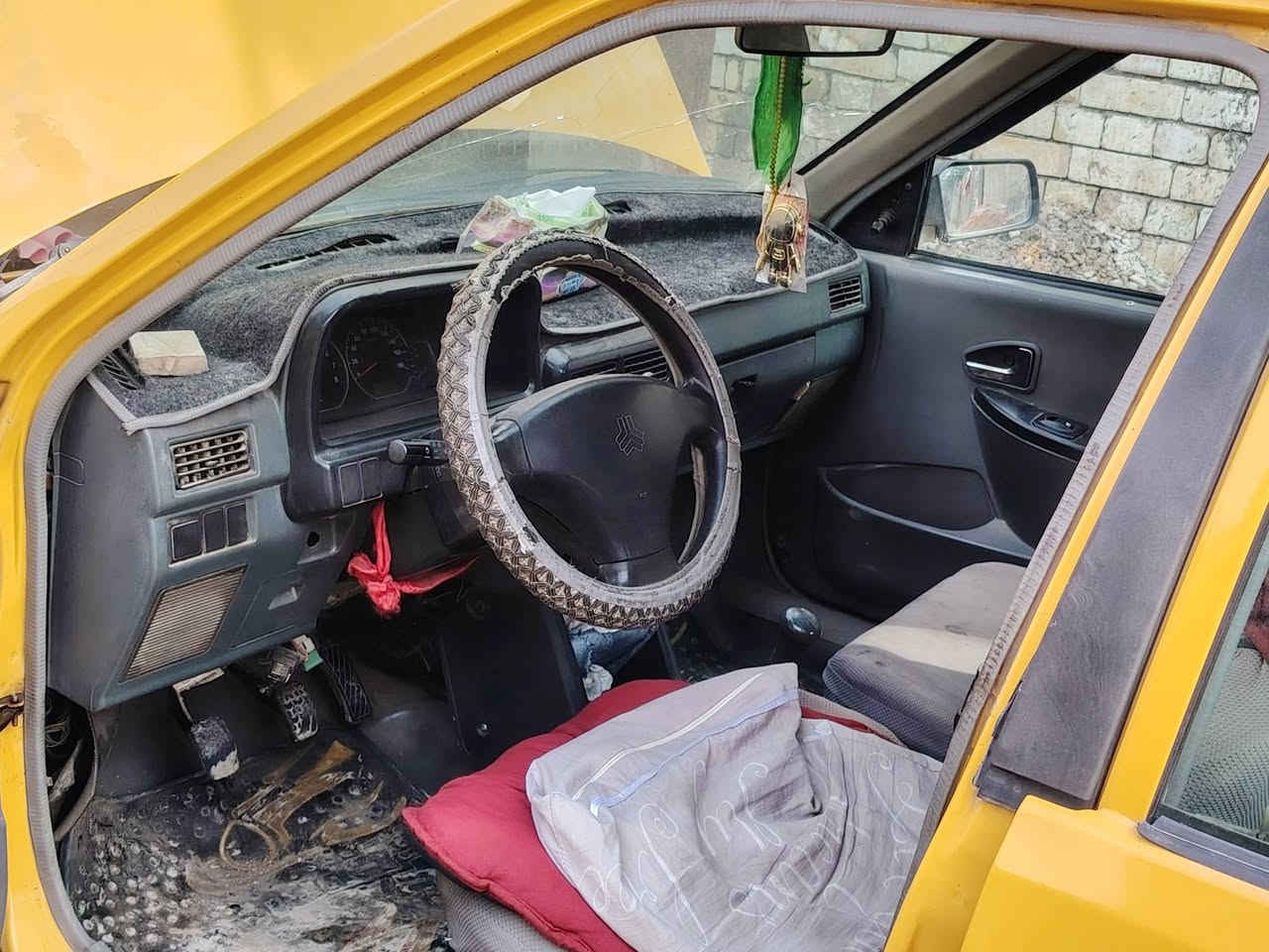 السلام عليكم سياره سايبه موديل2011نضيفه حلوه بلاديه شواصي جديده مكاني مدينة الصدر السعر 30وبيه مجال رقم ***********
