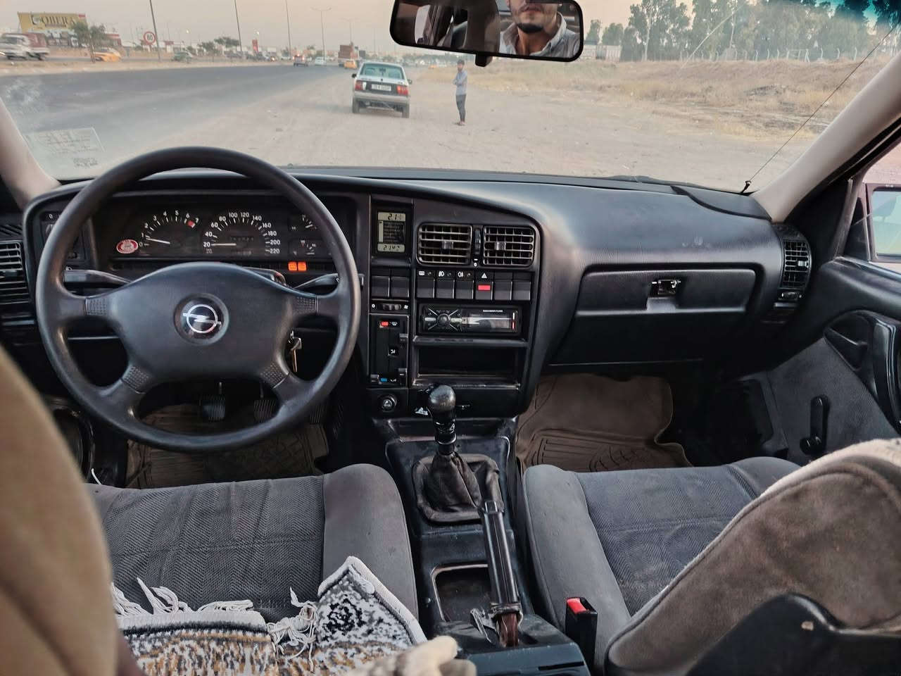 سياره اوميكا موديل 92حجم20 بلاد سياره نظيفه جدا كولشي مابي شرط بدون ضربه سنويه مشروع وطني لل 2027بي دفتر بنزين كهربائية كلها شغال تخم صدر جديد سعر 32وبي مجال بسيط عنوان كركوك رقم هاتف ***********
