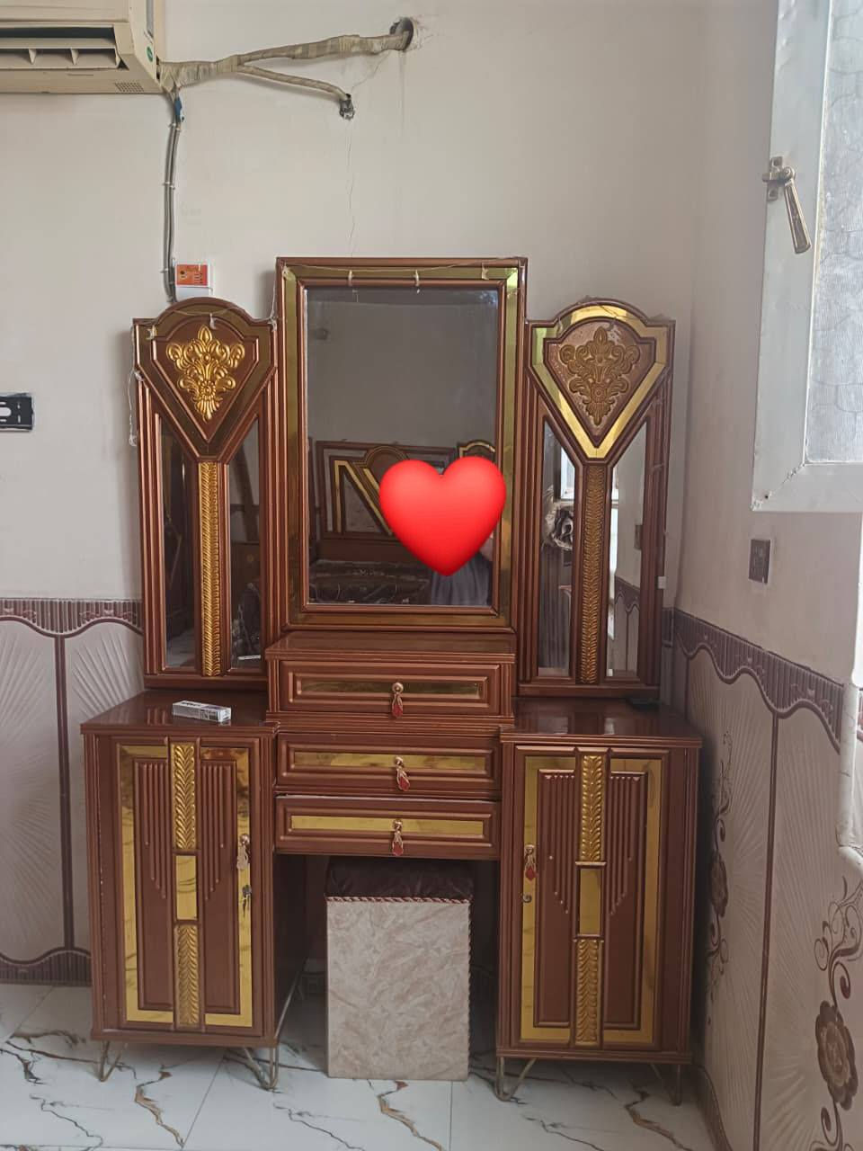 السلام عليكم غرفه نجاره عراقيه تزكام أم السته للبيع صارلي 3 أشهر من سويته وهسه أريد ابيعه السعر خاص


**إذا كنت صاحب هذا الإعلان وتريد حذفه لأي سبب، رجاءا أرسل رسالة إلى الدعم الفني**