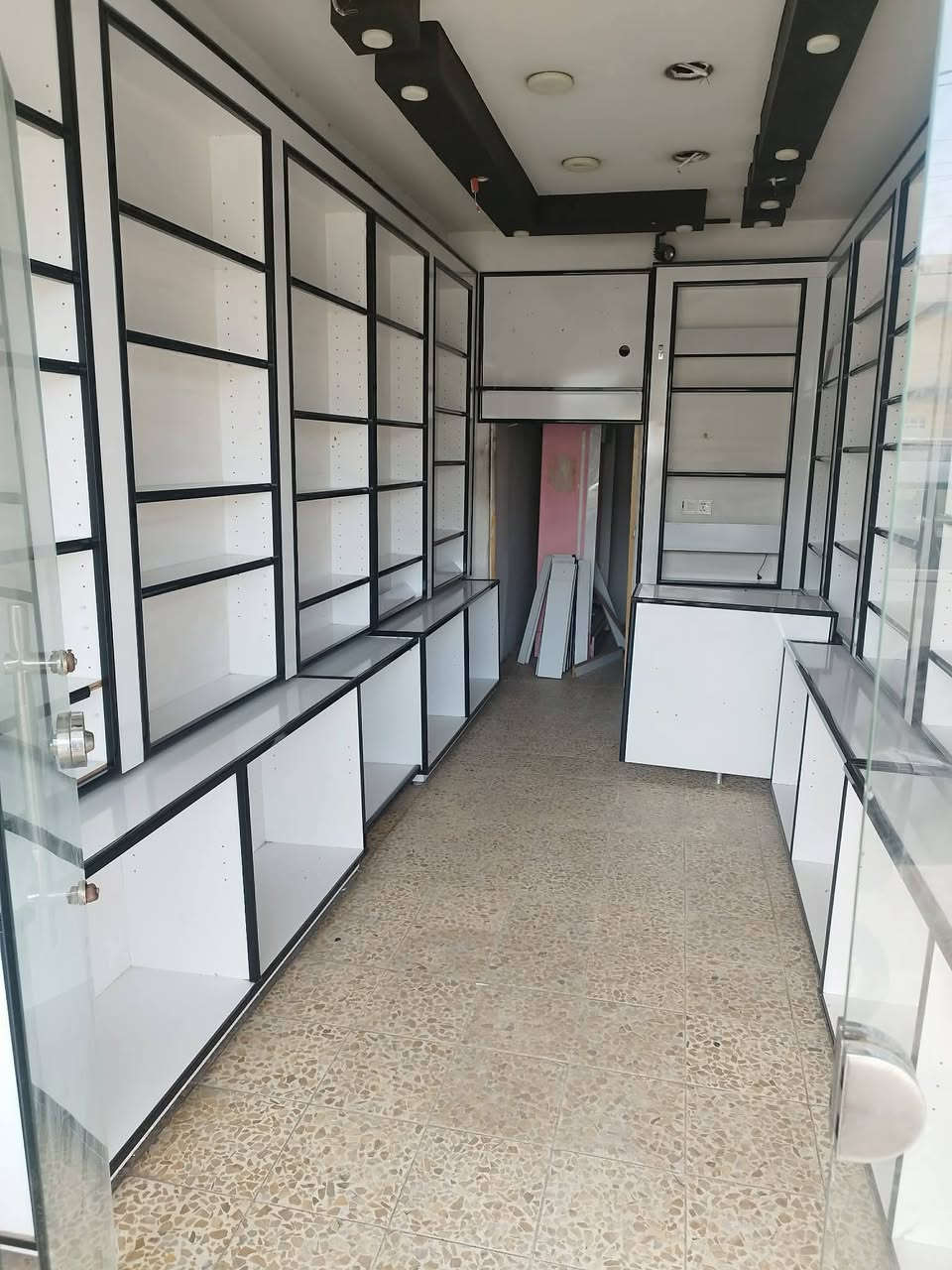 @إشارة ديكور المحل للبيع السعر 12 ورقه وبي مجال والمحل للايجار ايجارو 150 الي يريد ايجرو يشتري الديكور والي مايريد اياجرو بس يشتري الديكورالمحل موقعو سايدين الرفاعي مقابيل ماركت النسور قريب علا تي مارت


**إذا كنت صاحب هذا الإعلان وتريد حذفه لأي سبب، رجاءا أرسل رسالة إلى الدعم الفني**