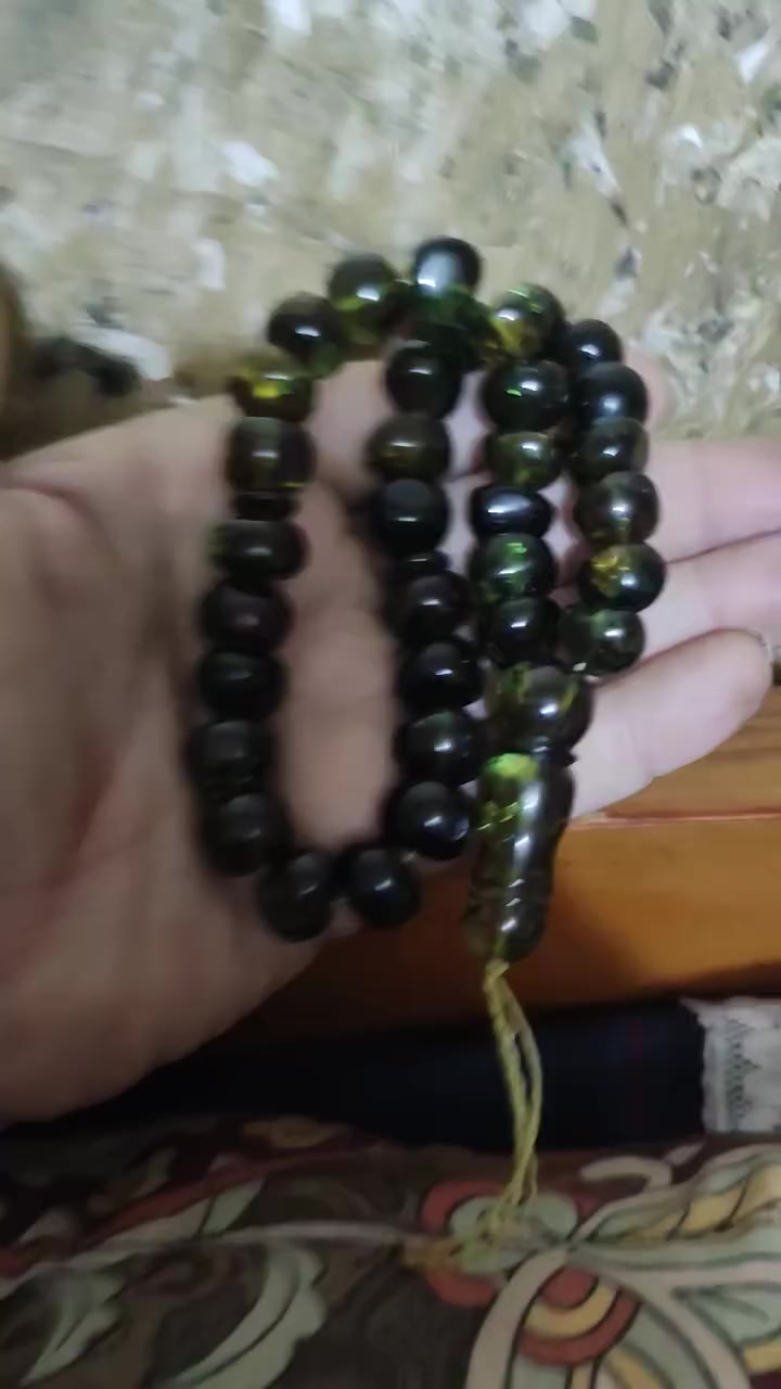 1-كهرب بولوني قديم حر الحر معوج 101 وزن 57 غم سعر الغرام 4500 دينار سعره 257 الف
2- كهرب بولوني حر الحر اخضر معوج وزن46 غم سعر الغرام 4500 دينار السعر 207 الف 
3- كهرب بولوني قديم كبس مغلف ماخذ لون من القدم باعوا حر وزن 55 غم عدد الخرز 33 خرزه سعر الغرام 3000 دينار السعر 165 الف 
4- كهرب بولوني قديم كبس ماكنتوش وزن 65 غم عدد الخرز 45 خرزه سعر الغرام 3000 السعر 195 الف 
5- كهرب كنكرادي قديم مسال مغلف ماخذ لون قشطه وعسل وزن 65 غم عدد الخرز 35 خرزه وحده احتياط يم الشاهد سعر الغرام 4500 دينار السعر 293 الف


**إذا كنت صاحب هذا الإعلان وتريد حذفه لأي سبب، رجاءا أرسل رسالة إلى الدعم الفني**