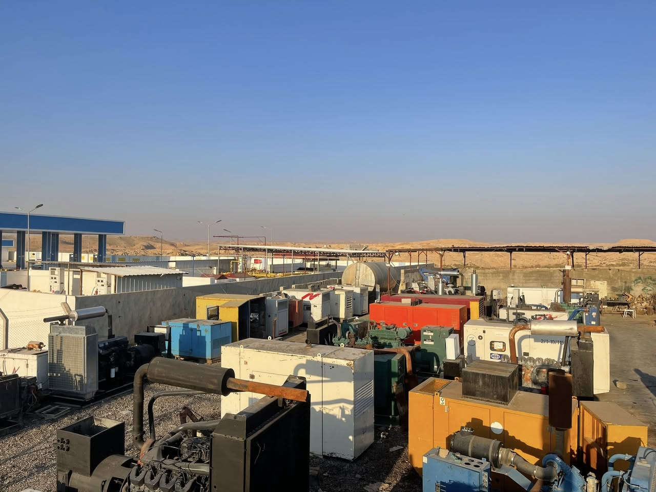 #وجبة جديدة من 250 كيفي إلى 1000 كيفي
كواتم حسب طلب
1- فالفو دي 10 شاصي 250 كيفي
2- فالفو اف121 شاصي 250 كيفي
3- كمنز 24 ولف سيت بلاد 250 كيفي
4- سكانيا دي اس 200 كيفي
5- كمنز 116 بلاد 275 كيفي كاتم أوربي
6-كمنز 5 ونص 300 كيفي 
7-كمنز 5 ونص أمريكي كاتم أوربي 
8-سكانيا124 350 كيفي جديد
9- كمنز 5 ونص عادي شاصي 350 كيفي
10- كمنز 5 ونص دهن شاصي 400 كيفي
11- دايو كورين سيت بلاد 300 كيفي 
12- افيكو 6 بستم سيت بلاد400 كيفي
13-سكانيا 144 مستعمل 400 كيفي
14-بيركنز 2006 سيت بلاد 420 كيفي
15-فالفو دي 12 انجكتر 350 كيفي
16- فالفو دي 13 سيت بلادانجكتر 450 كيفي
17-
18- بيركنز 3008 سيت بلاد 500 كيفي
19- سكانيا 143 بلادي 500 كيفي كهربائي 
20- كمنز 6 وربع شاصي 500 كيفي 
21- بيركنز 3012 شاصي 800 كيفي 
22-بيركنز 4006 سيت بلاد 800 كيفي
23 فالفو 74 شاصي 250 كيفي 
24 سكانيا 144 شاصي 380 كيفي فان
25 افيكو 137 سيت بلاد 300 كيفي
26 بيركنز 6 بستم كاتم 200 كيفي
27 فالفو دي 13 بلادي 400 كيفي
28 - كمنز 12 بستم 1250 كيفي سعر مناسب

عنوان فرع الأول ديالى خانقين 
فرع الثاني أربيل صناعه جنوبية 
هاتف ***********
***********
