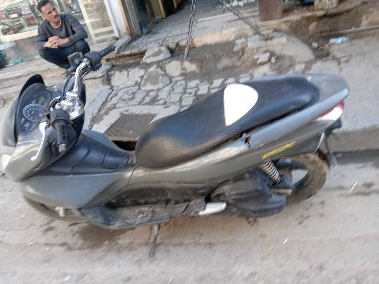 للبيع مليون وميه وبيه مجال ***********0
