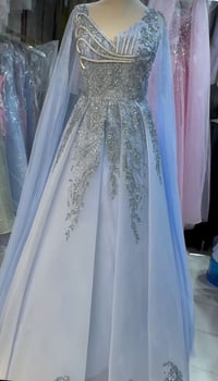 فستان جديد • مقاس ٤٢ • ما ملبوس