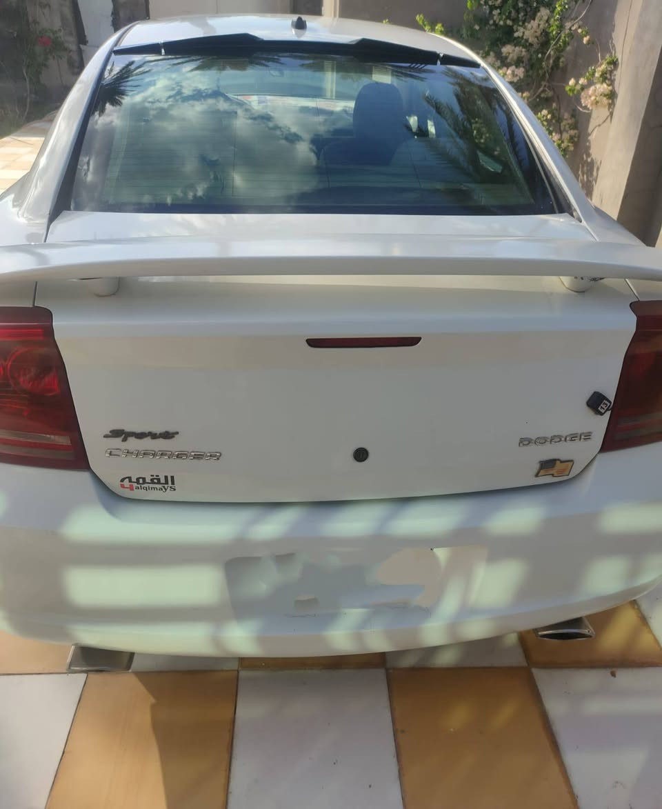 جارجر 2008 رقم دهوك الجديد بأسمي سنويه إلى 2027 تخم تاير جديد حداديه جديده كهربائيت كله شغاله محرك خير من الله نضيف ضربتها بالجنطه وبيه كم قطعه صبغ بس اني ابيع احزام افضل الي والك مكانها بابل /القاسم السعر 105 رقم الهاتف***********//الاثير *********** بيهن واتساب
