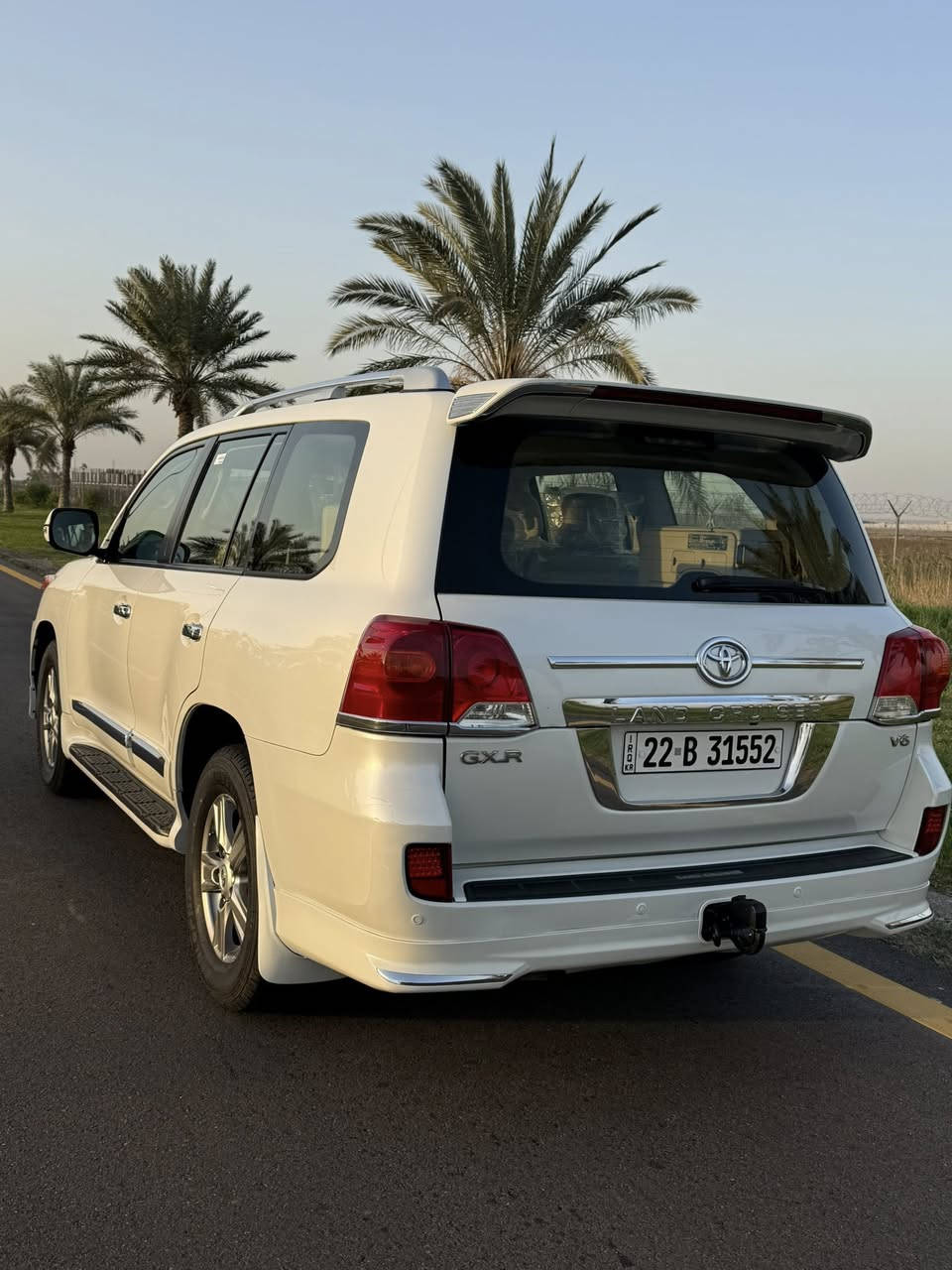 السلام عليكم 
لاندكروز للبيع
موديل 2013
GXR 
سونار موجود مع الصور
فتحة سقف
كشنات جلد بدون زلغ ولا مفطرات
ثلاجة
تشغيل عن بعد
حساسات خلفي امامي
شاشه تيسلا
عالي ناصي بروجكترات زنون
تخم تاير جديد
رقم اربيل سنوية بإسمنه
السعر 358 ورقة
مكان السيارة بغداد العامرية 
للإستفسار: *********** سعد
