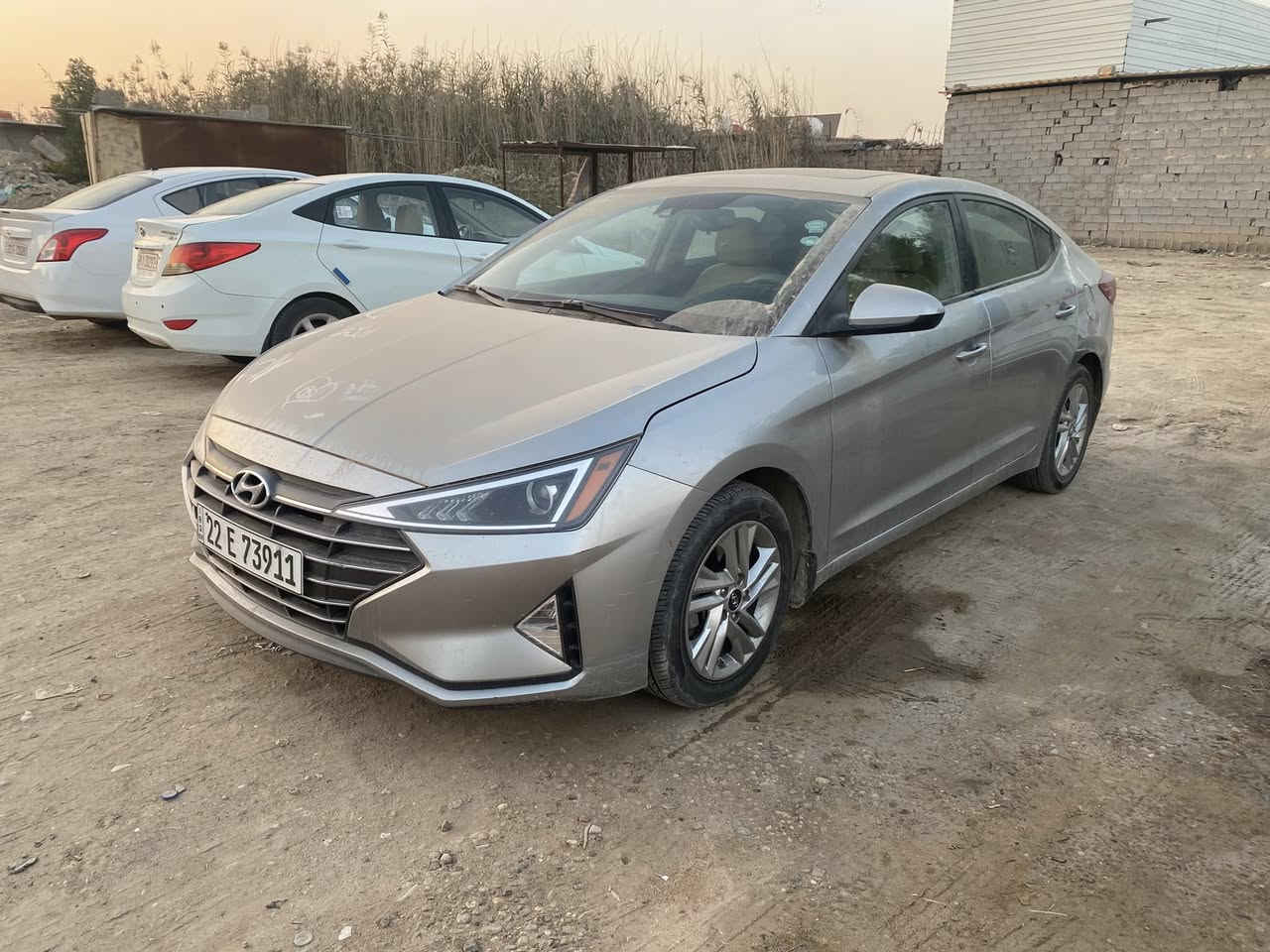 السلام عليكم ...
النترا 2020 امريكي للبيع 
رقم اربيل الجديد...  
حادث من امريكي باب خلفي وجاملغ خلفي فقط مابيها اي شي زايد وين متريد افحص افحص ،، بجم كبس 
السياره فول مواصفات 
ماشيه 55 الف 
فتحة.
بصمة.
بصمة ابواب.
رادار.
نقطه عمياء.
تدفئة كشنات .
وبيها هواي بعد مواصفات 
السعر 142 وبيها مجال 
للاستفسار *********** 
المكان بابل
