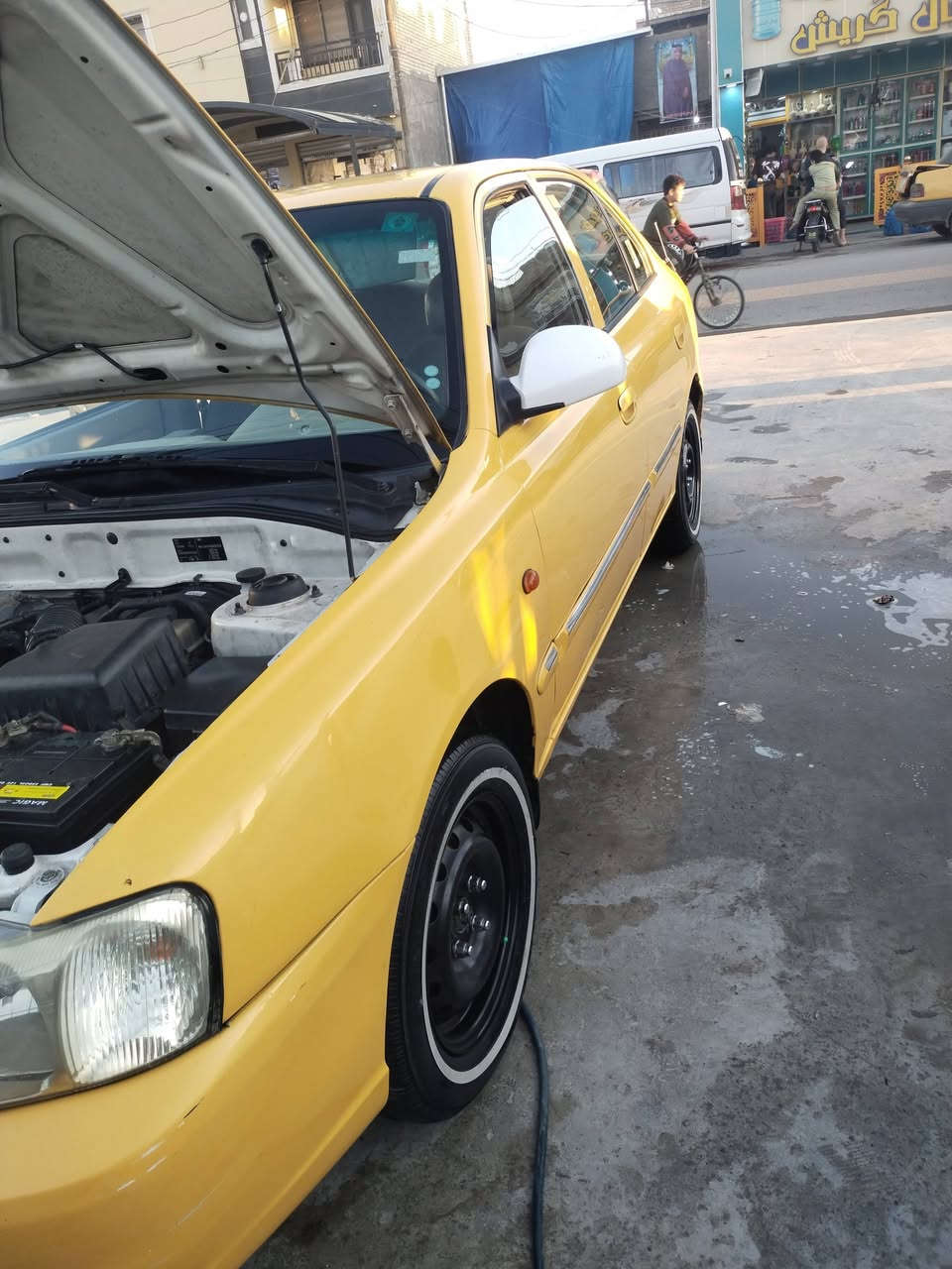 فيرنه 2014 السياره معيوده بيهه طخه بين باب السايق والجاملغ وشويه من حافت لبنيد شي قليل السياره خير من الله تبريد صدر خير من الله مدوشمه السياره احله من لصور السعر 78 وبيهه مجال السياره بسمي مكان السياره رئاسه العبيدي*********** 
الأسيا بس واتساب ***********
