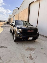 جمسي سيرا 2021 رقم بغداد بسمي  مواصفات عادية محرك ٨سلندر٥٣٠٠ باب قصير ...