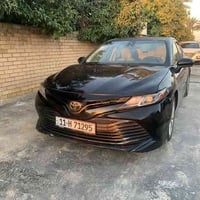 كامري موديل 2018 وارد امريكي LE رقم بغداد الجديد  محرك 2500 مكفول ..  ...